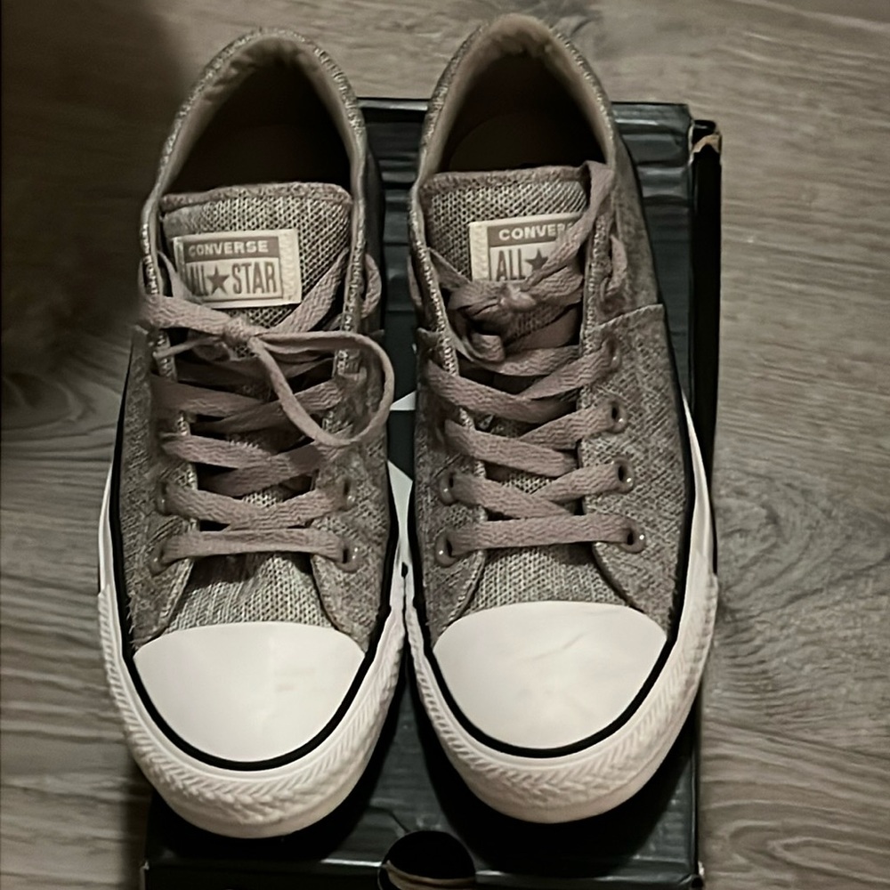 Converse Women's Gray Sneakers